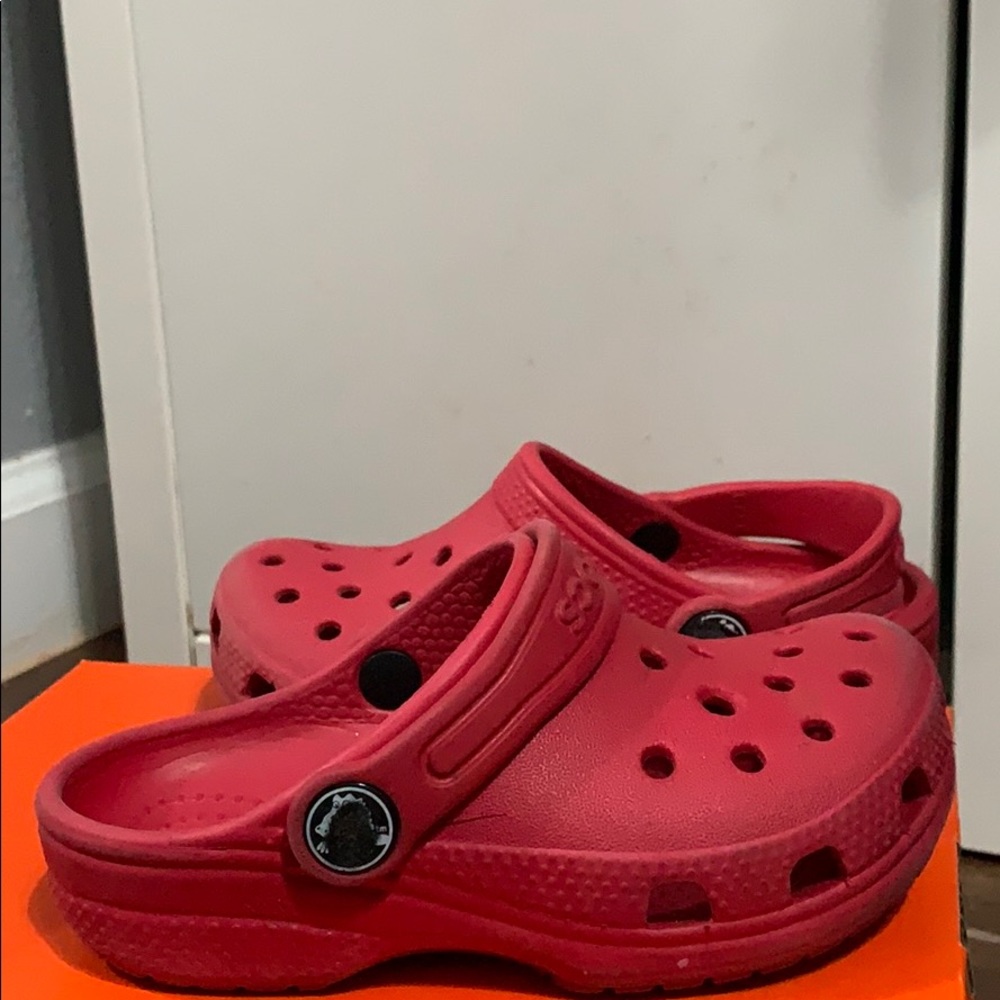 Toddler crocs